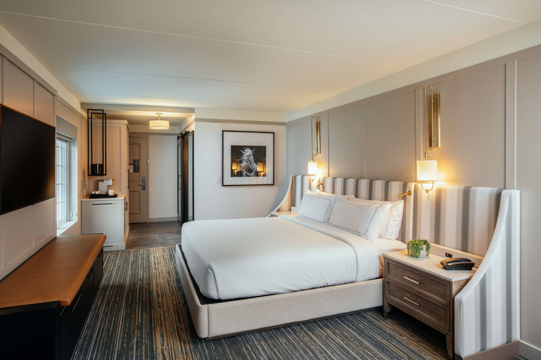 Bedroom 3, Somerset Hills Hotel, Tapestry Collection by Hilton, Somerset
