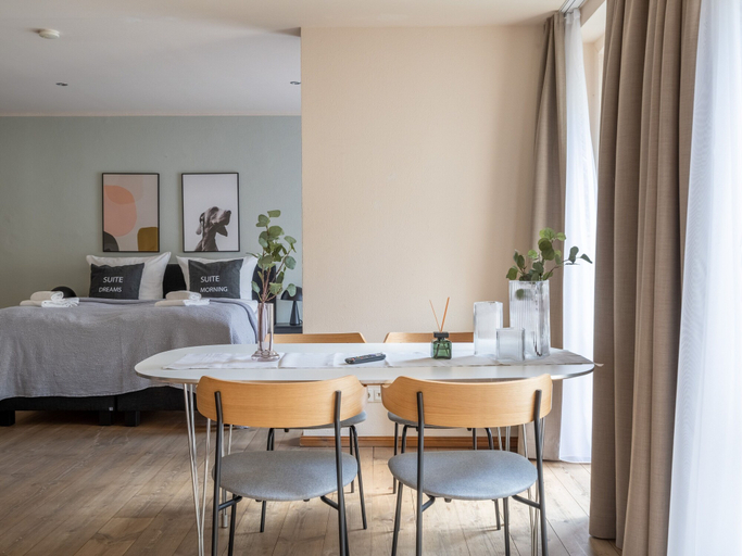 Bedroom 4, Schoenhouse Avenue by Limehome, Berlin