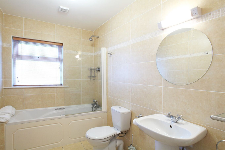 Bathroom 4, Ardmullen Oak 3 bedroom