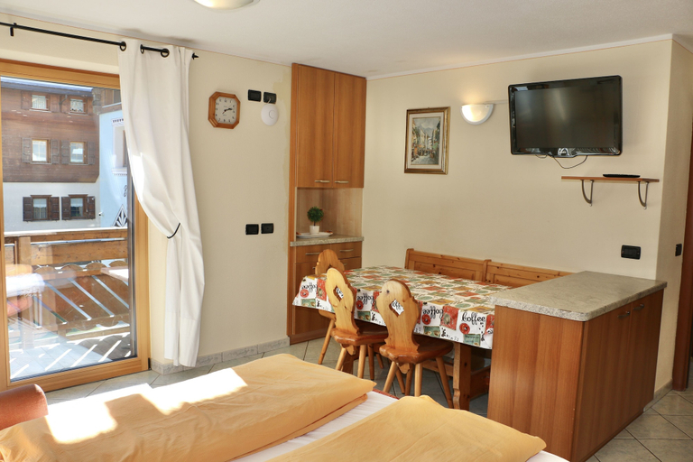 Living area 3, Casa Severina, Sondrio