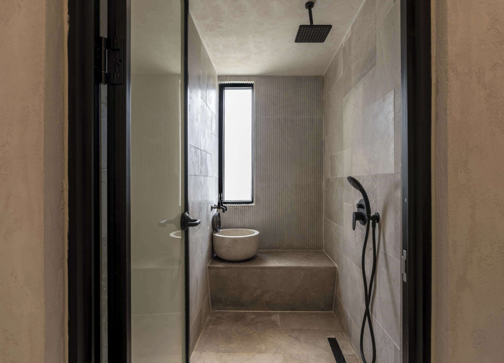 Bathroom 5, Radisson Blu Hotel, Kas, Kaş
