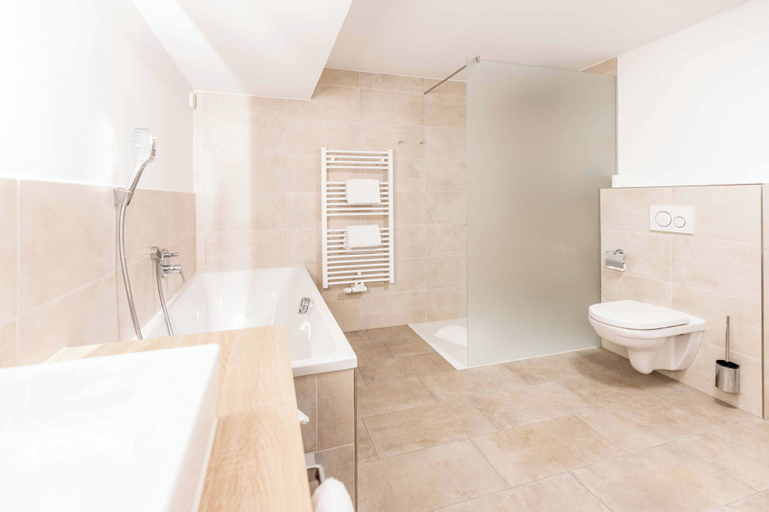 Bathroom 11