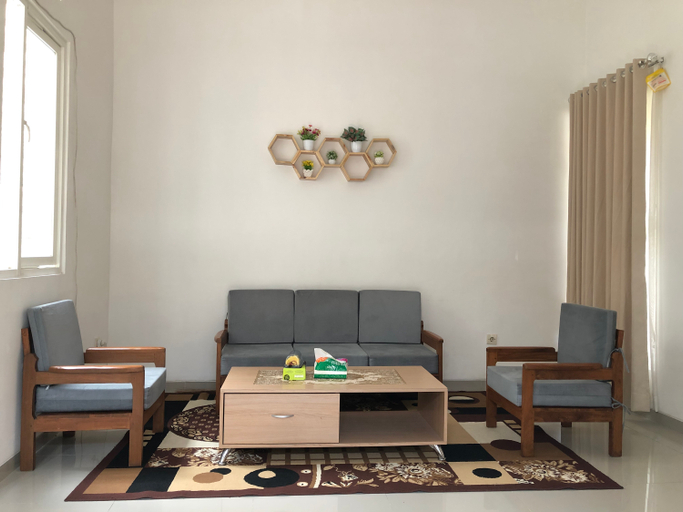 Others 4, Qonic Villa, Malang