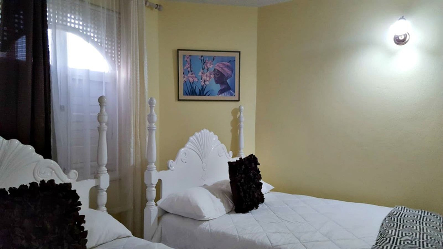 Bedroom 3, Private 2 Bedroom Beachfront Penthouse Condo Ocho Rios, Jamaica