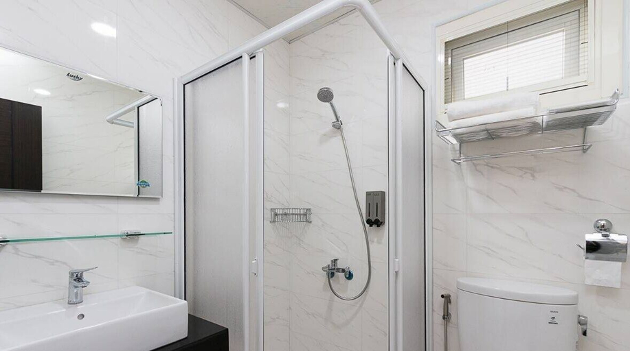 Bathroom 3, Secret Garden Homestay, Hualien