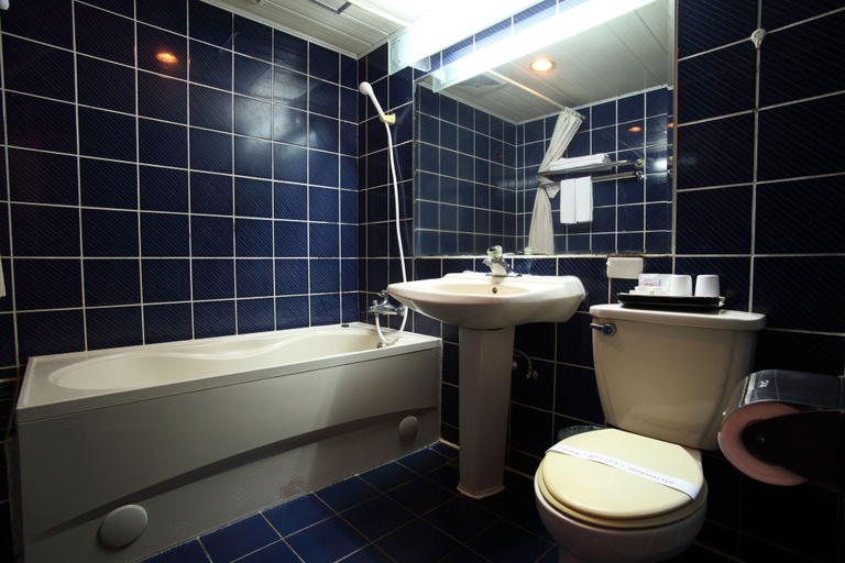 Bathroom 3, Nantou Hotel, Nantou