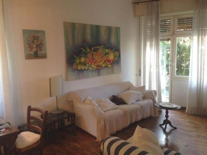 Bedroom 1, San Michele, Genova