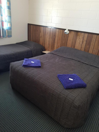 Bedroom 3, Castletown Motel, Horowhenua