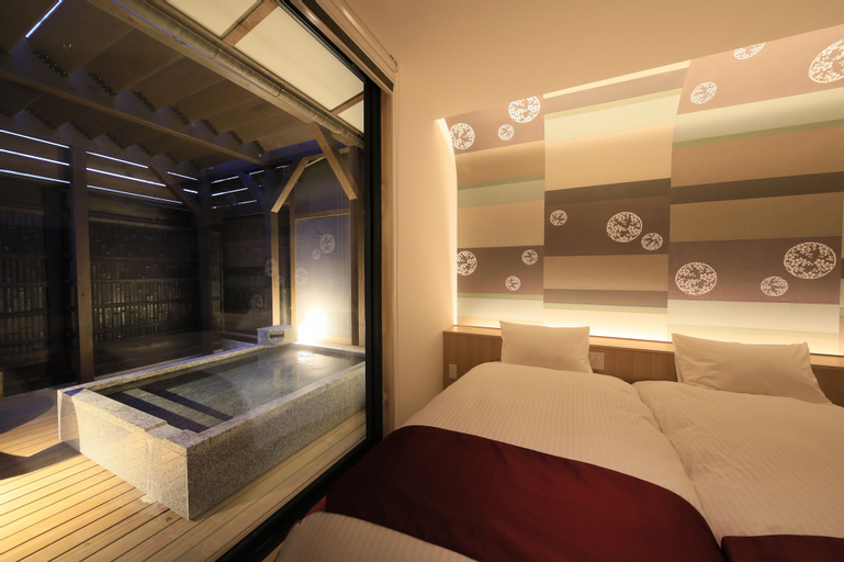 Bedroom 18