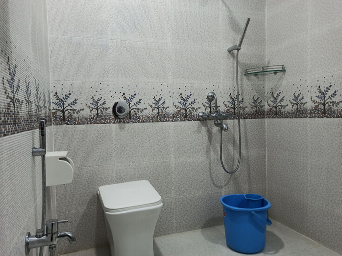 Bathroom 5, Atithya Resort, Kamrup Metropolitan