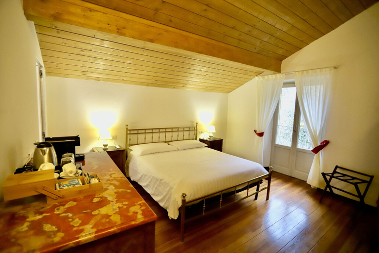 Bedroom 3, La Villa Del Lago, Varese