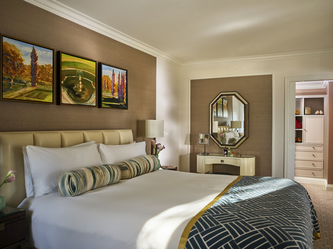 Bedroom 24