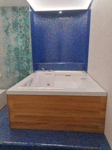 Bathroom 5, The Smerald 2, Sassari