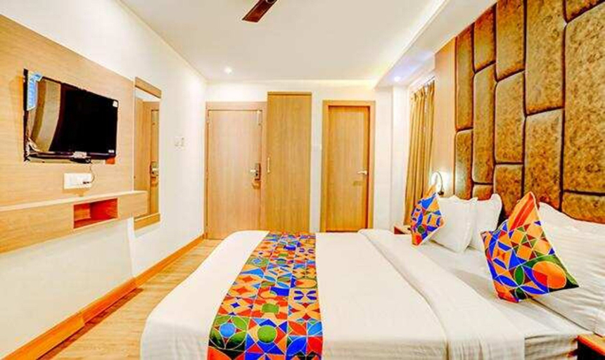 Bedroom 3, FabHotel Sunrise Suites, Mumbai Suburban