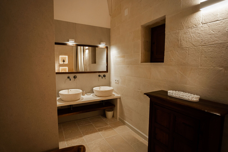 Bathroom 3, Masseria Torleanzi - Wine Relais, Brindisi