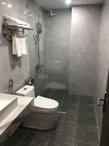 Bathroom 4, Central Halong Hotel, Hạ Long