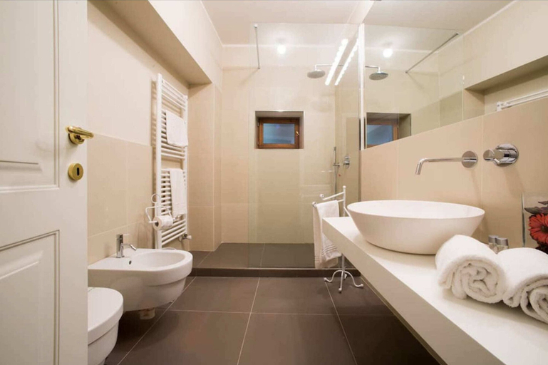 Bathroom 3, Monalda Loft 1, Florence