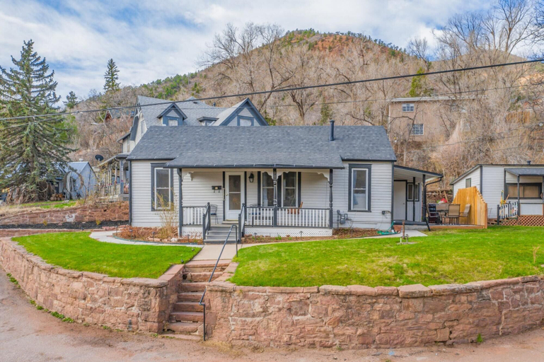 Exterior & Views 2, 1BR Quiet Neighborhood & Nearby Parks, El Paso
