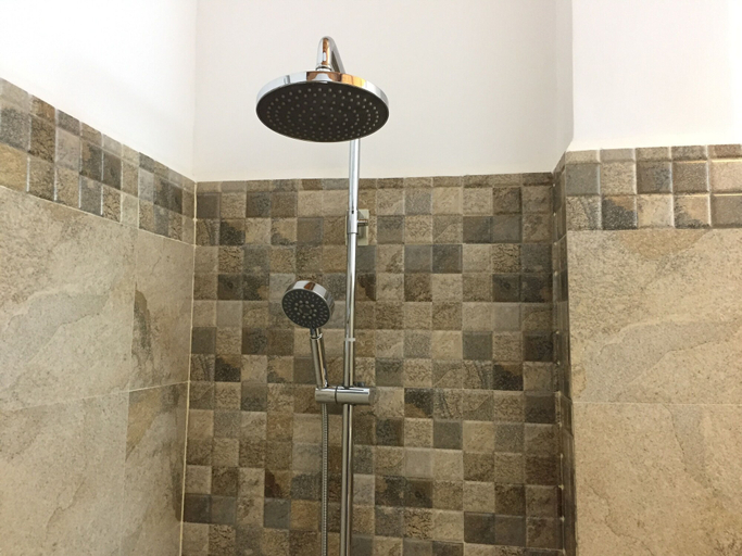 Bathroom 4, Villa Nuova Kandy, K.F.G. & G. Korale