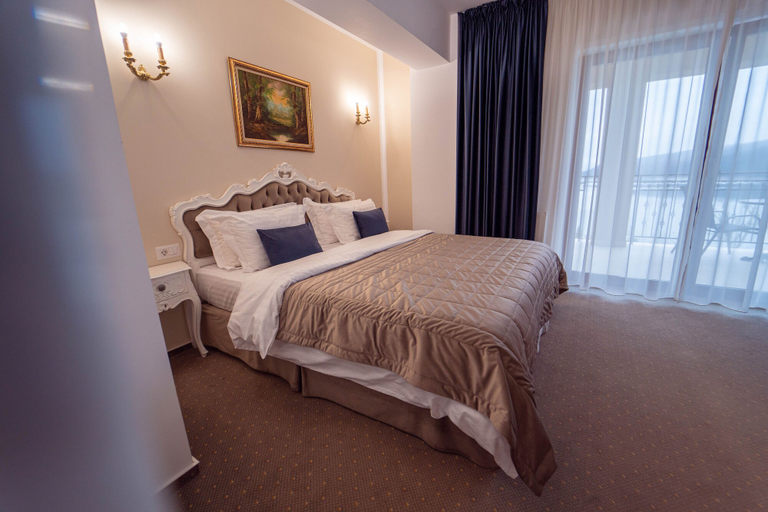 Bedroom 4, Gradinile Romane, Hangu
