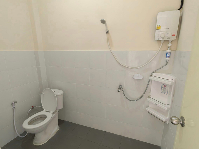 Bathroom 3, PUENG LUANG RESORT., Bang Phae