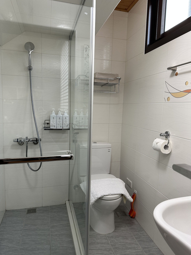 Bathroom 2, Miki Sanbai, Nantou