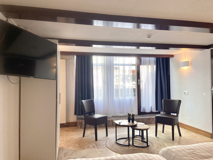 Others 5, Bed and Ontbijt Haddock, Almere