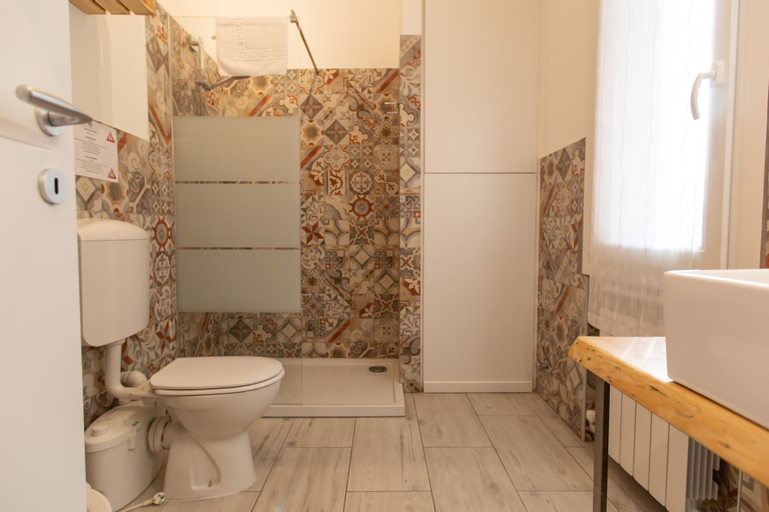 Bathroom 6