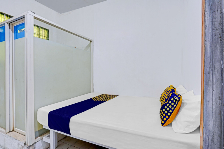 Bedroom 4, SPOT ON 90586 Hagawa Syariah Homestay, Lamongan