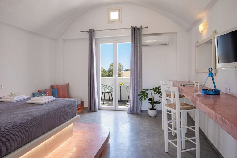 Bedroom 3, Sea View Bay Hotel Santorini, South Aegean