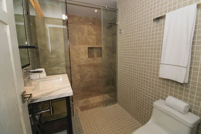 Bathroom 5, Singular Dream Vacation Rentals, Cozumel