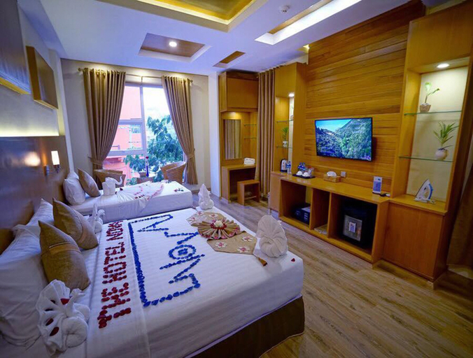Bedroom 3, The Hotel Nova, Mandalay