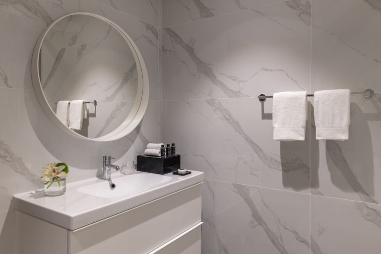 Bathroom 4, Steigenberger Residence Doha, Doha