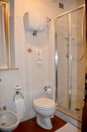 Bathroom 3, Ospitalita Perusia, Perugia