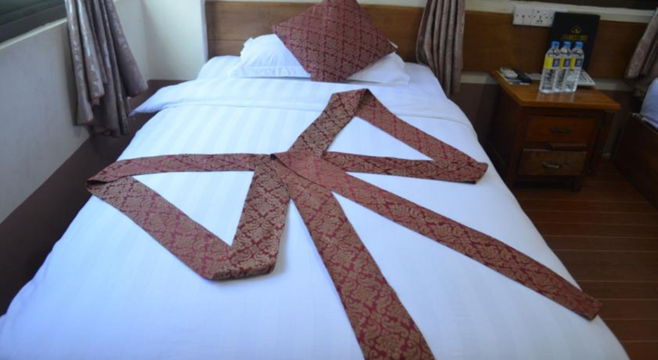 Bedroom 2, Royal Diamond Hotel, Mandalay