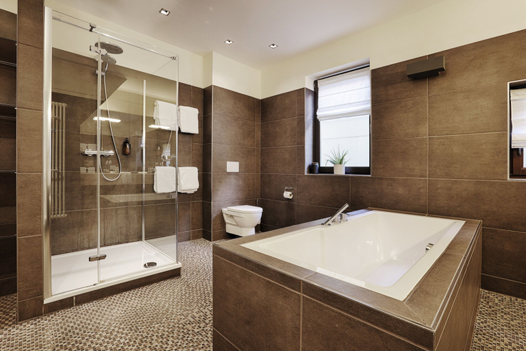 Bathroom 5, Hotel Wiener Botschaft, Würzburg
