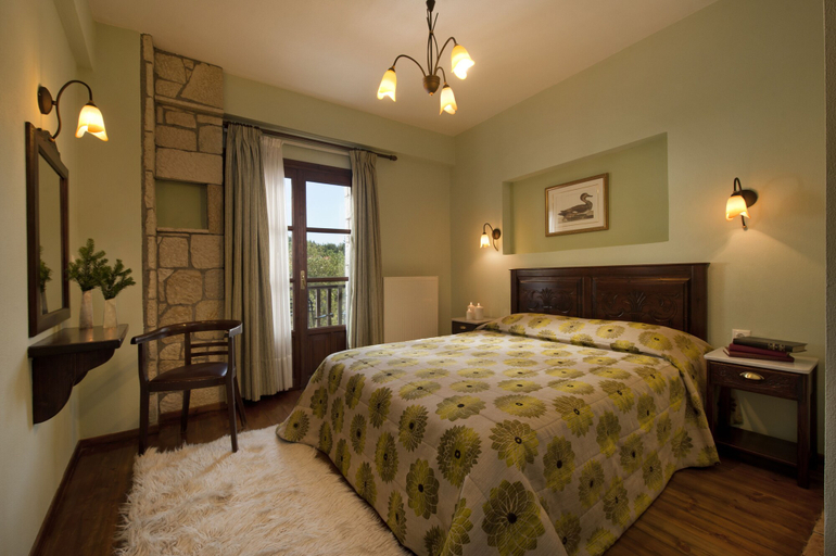Bedroom 3, Fretzato Traditional Guest House, Thessaly