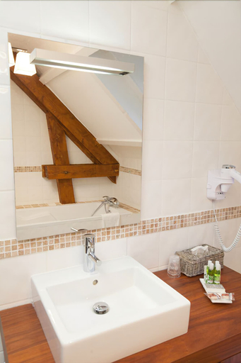 Bathroom 5, Ermitage De Corton, Côte-d'Or