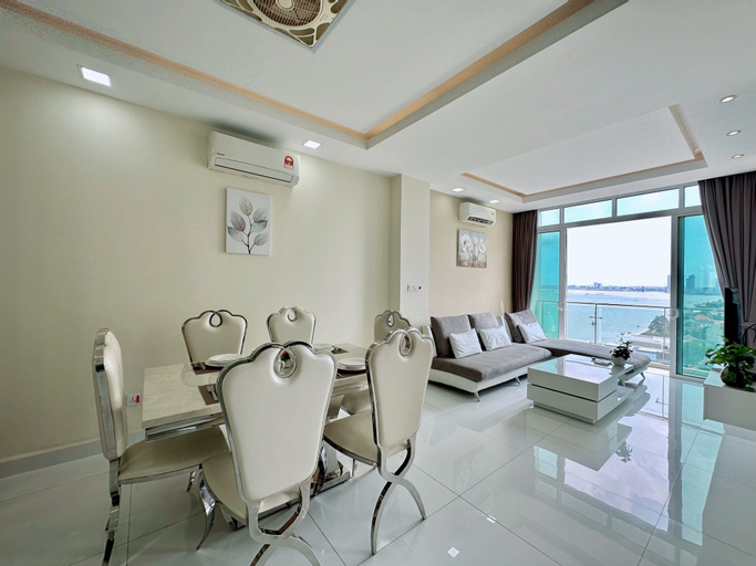 Dining Room 14