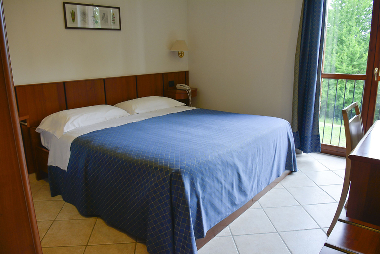Bedroom 3, Tenuta Larenzania, Cuneo
