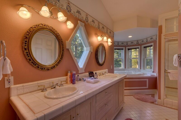 Bathroom 3, 2478 Cold Creek Trail, El Dorado