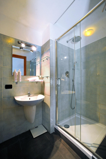 Bathroom 5, La Casa di Mattoni by Wonderful Italy, Torino