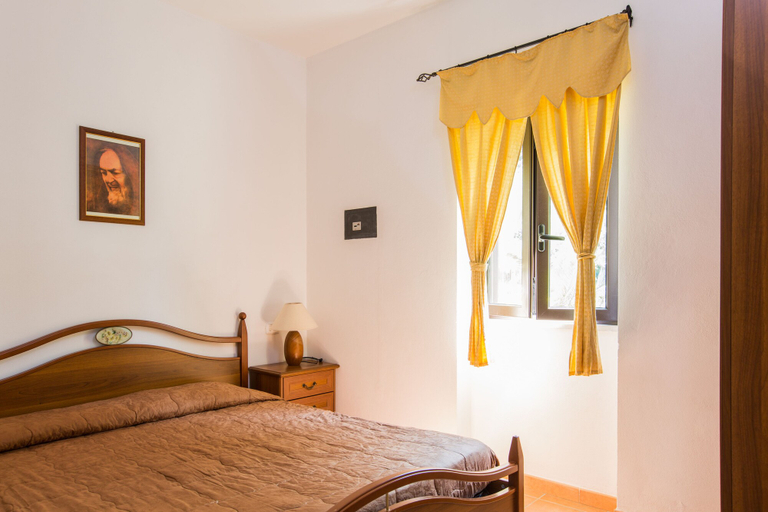 Bedroom 4, Tenuta Padre Pio, Foggia
