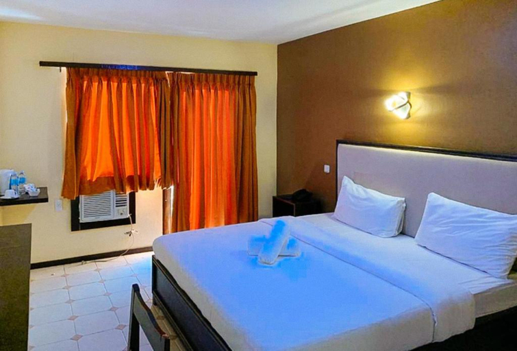 Bedroom 2, RedDoorz @ Carlton-Martin Hotel Masbate City, Masbate City