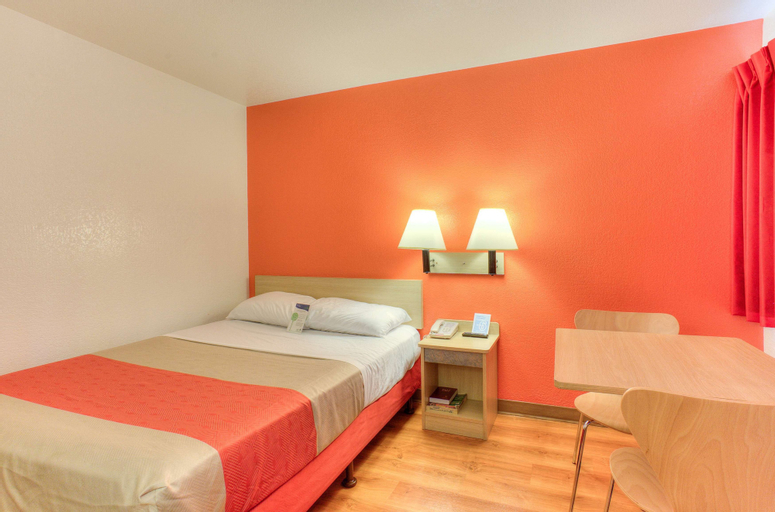 Bedroom 13