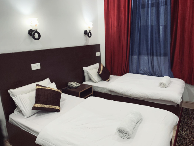 Others 3, Hotel Brownhills, Kargil