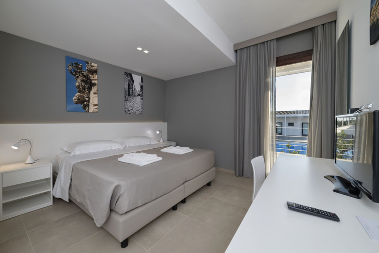 Bedroom 5, Southeast hotel, Ragusa
