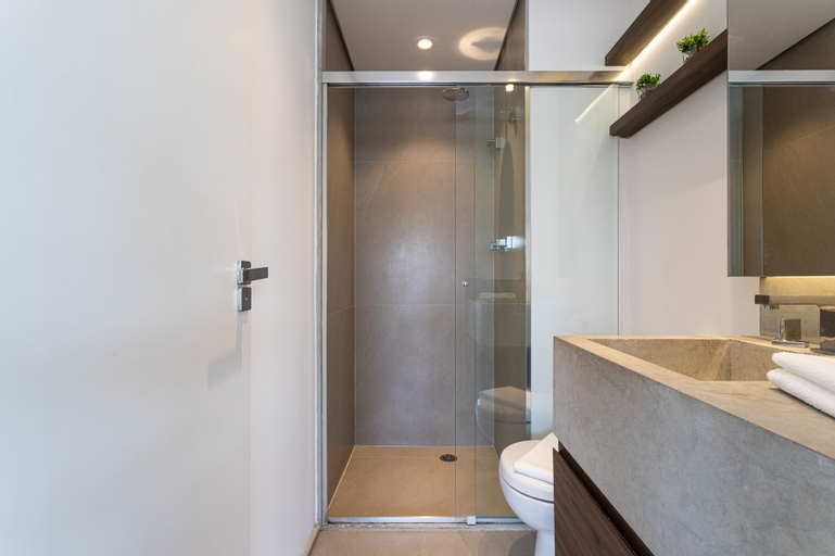 Bathroom 8