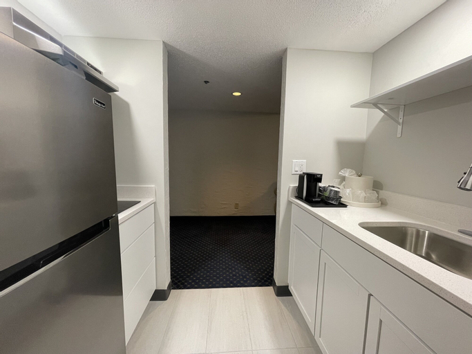 Dining Room 5
