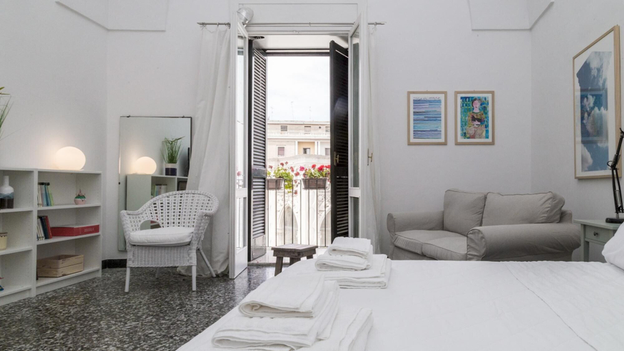 Others 2, Sant'Oronzo House, Lecce